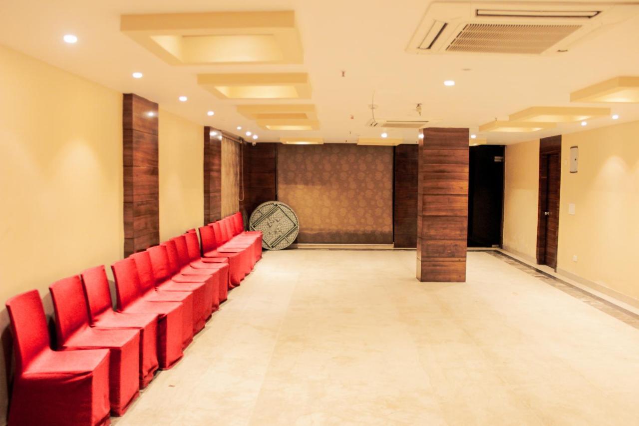 Radiant Hotel Kolkata